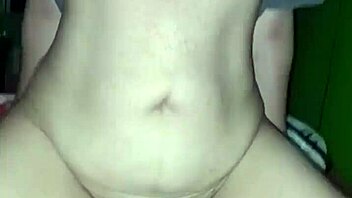 Curvy Housewife Begs Creampie During Mountain Doggy Fuck
