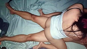 Chubby Asian Pinay fucks roommate in dorm room.