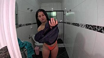 giovana carolina first time bathroom shoot wet pussy reveal