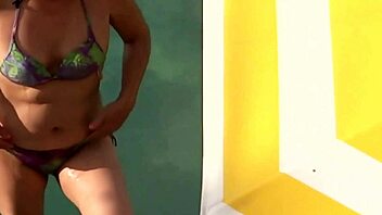 Stepmom dildos huge toy poolside in front of guy 🔥💦