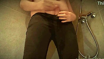 Chubbykaot flashes curves pissing wet jeans outdoors 😈💦