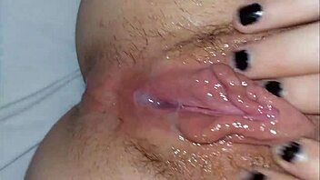 espectacular huge cumshot fills argentina azulhad4's tight vagina
