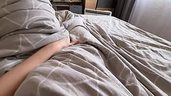 i luv fingerin my creamy wet pussy mornings before college