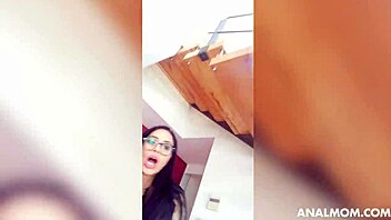 Cheating MILF Offers Anal to Tempt Hardcore Fuck
