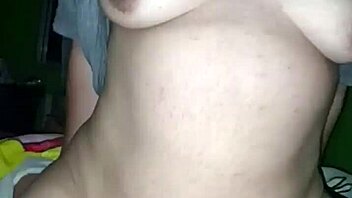 Curvy Housewife Begs Creampie During Mountain Doggy Fuck