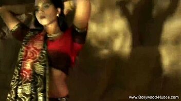 sensual indian beauty dances nude teasing romantically 😍💃