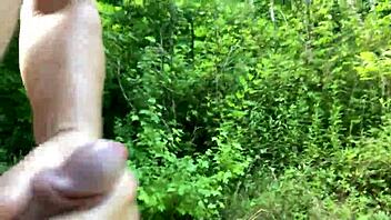 amateur homemade outdoor cunilingus with naked muff diving fun
