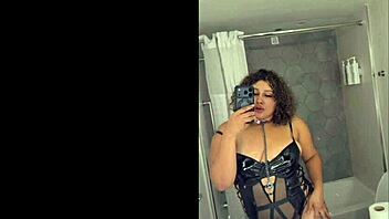 oiled curvy latina bbw shakes huge halloween costume ass