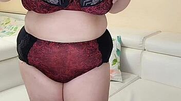 uhm thick busty granny wife strips naked showing hairy pussy