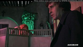 halina kowalska teases her sexy nude tits topless