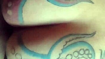 who wants public outdoor sex with sexy tattooed latina milf?