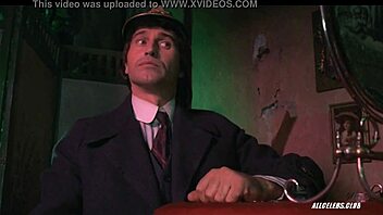 halina kowalska teases her sexy nude tits topless