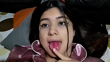 hey babe, watch me masturbate my juicy tits 🔥🍒