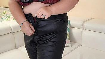 uhm thick busty granny wife strips naked showing hairy pussy