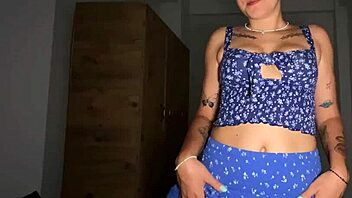 best friend trains my pussy for boyfriend date... huge facial surprise 😏💦🍆