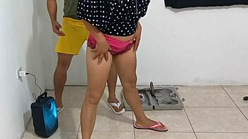 finally living my fantasy watching my hot latina milf neighbor doing acrobatics then flirting for steamy gym sex