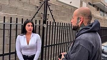 Hey girl wanna photoshoot that turns into street fuck session felipe skull