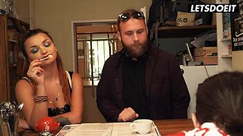 hey receptionist wanna fuck my tight pussy daphne klyde moans