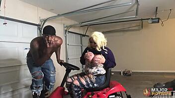 marilyn melons teases rome majors cock with tits