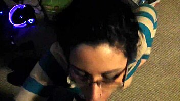 glasses milf messy amateur facial cumshot
