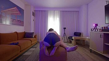 Fan’s Big Ass Tiny Tits Fuck Ends In Massive Cumshot