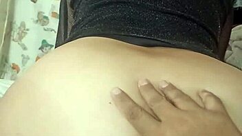 big ass wife swings with amateur group fun 🍑👯