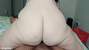 i ride that big bbc like a wild cowgirl