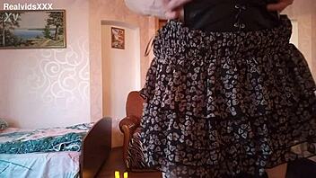 wanna come over n fuck this teasing redhead housewife in boots?