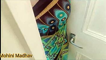 fucking store stranger in green saree with dirty hindi audio