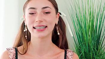 bf ass licked after teen's sloppy blowjob 💦🍑