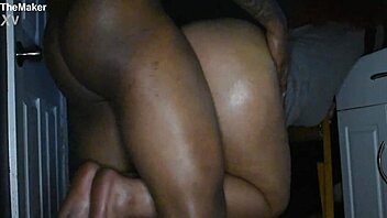 Tatted lightskin thick slut sneaks for bbc suck and fuck in laundry room