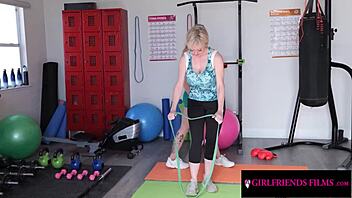 milf dee williams tribs petite sage rabbit!