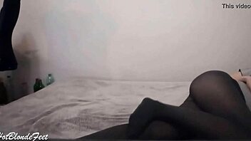 Her irresistible nylon legs in leggings drive me wild!