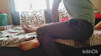 desi bhabhi in red saree tempts servant's cock into her dripping pussy