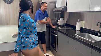 seducing plumber mia montiel pajama pussy ride deepthroat