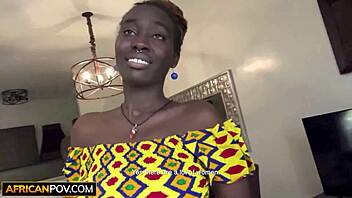 Thick Ebony Big Tits Model Deepthroats in Casting