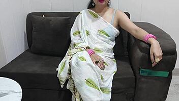 Indian babe rides with dirty talk while daddy's away
