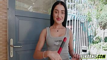 Maid Ditches Cleaning for Deepthroat and Hard Fuck