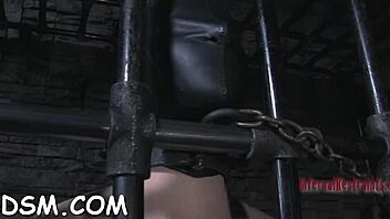 Bound Hottie Endures Superlative Femdom Cunt Pounding