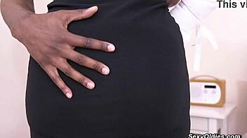 Mature cougar in stockings takes bbc doggystyle