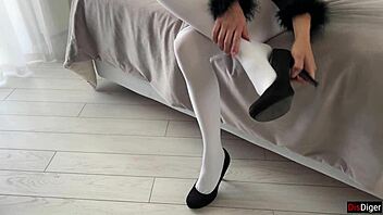 secretary in pantyhose fucked anal with creampie