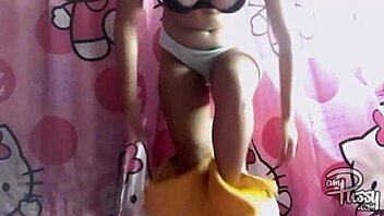 Why does this filipina teen write on her naked body so teasingly?