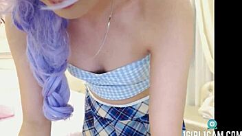 hey nerdy asian emmy what's your camgirl secret at 1girl1cam com