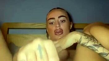 Thick goth slut fingers gaping emo asshole tight