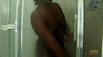 😈 big ebony milf butt begs for toys action now