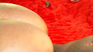 curvy ebony babe reverse rides big black cock