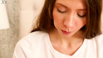 Stephanie Moon Fingers Her Innocent Wet Pussy