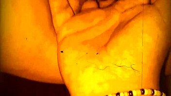 neighbor fingers my pussy while hubby works all day 😈💦👉👌