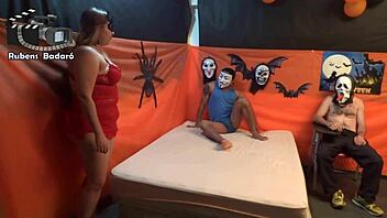 chubby halloween slut bangs mr rola and gauchito big cocks fully