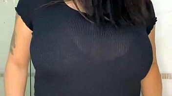 milf cachonda argentina teasing her oiled ass xoxo wet part 1